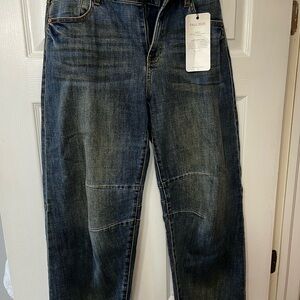 Women’s Jeans - Barrel Style
